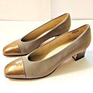 Etienne Aigner Time Classic Gold Patent Cap Toe Beige Pumps Size 10 BRAND NEW